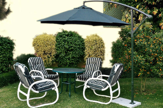 Miami water proof outdoor set with umbrella